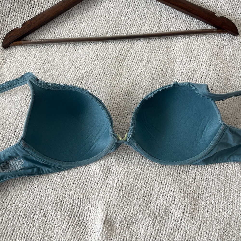 Victoria's Secret teal push up Bra 32D - Picture 3 of 7